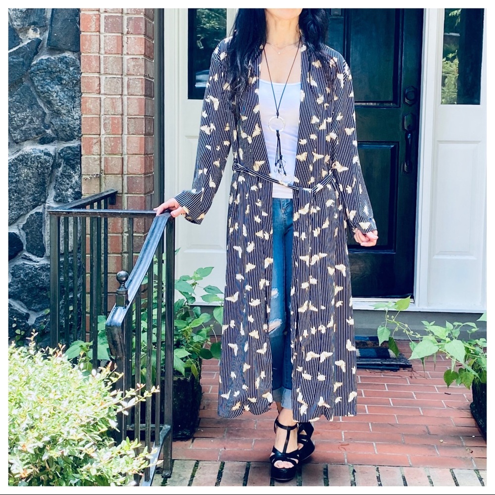 #04 BEAUTIFUL LONG BELTED KIMONO - Picture 9 of 9